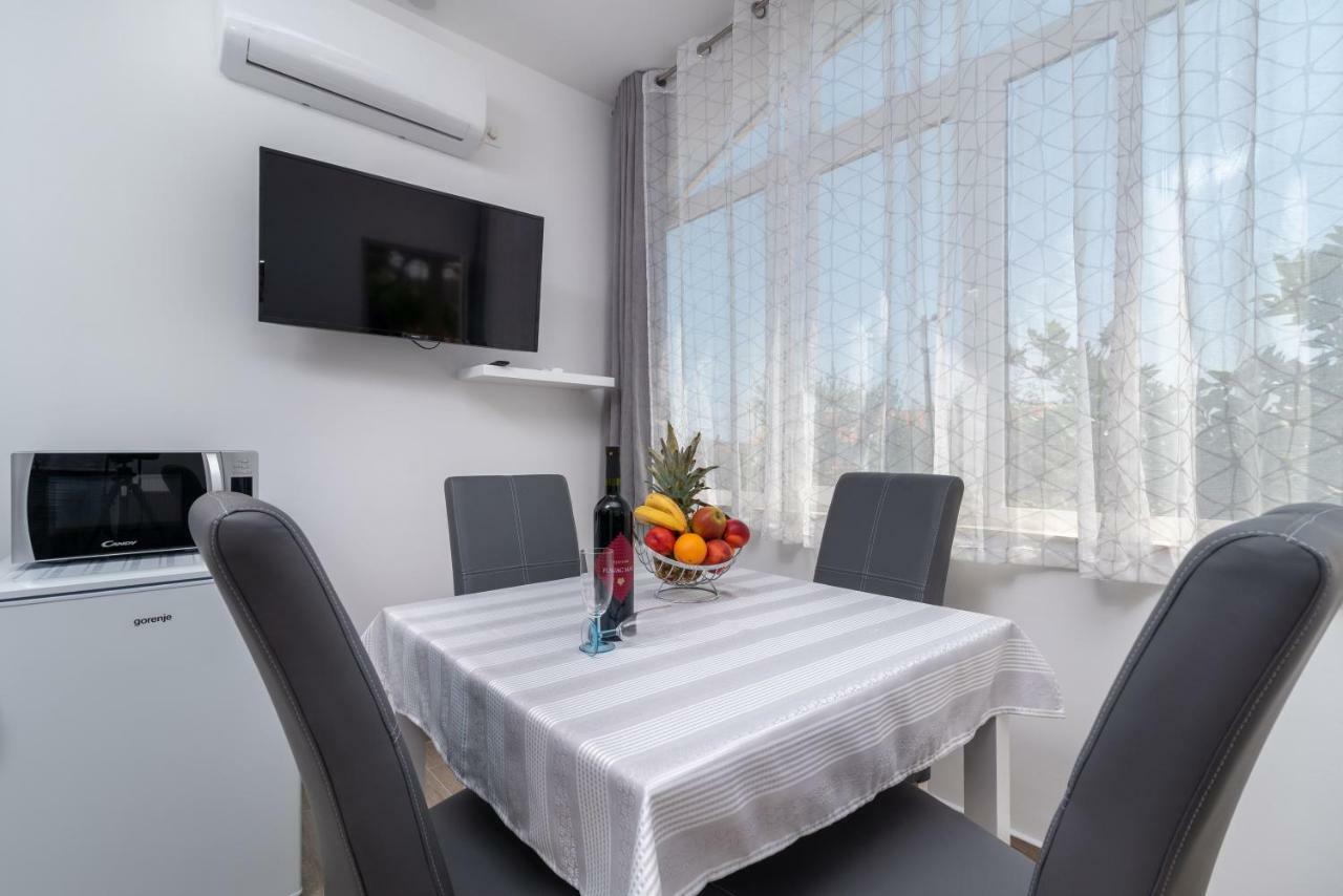Apartman Niksi Trogir Exteriör bild