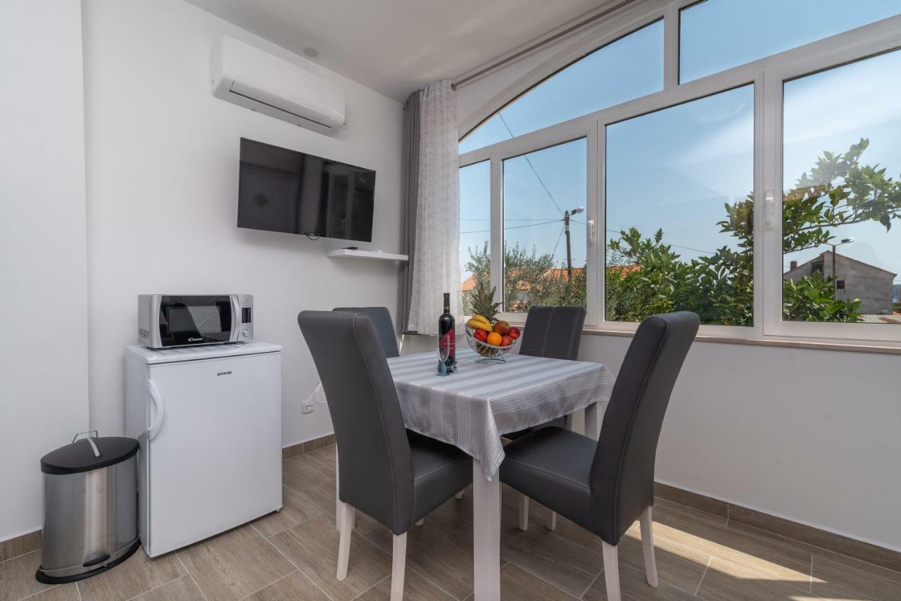 Apartman Niksi Trogir Exteriör bild