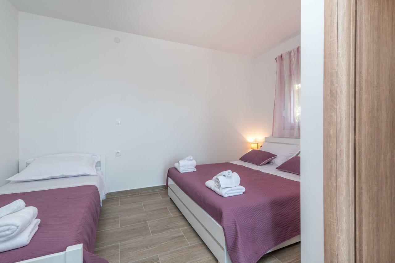 Apartman Niksi Trogir Exteriör bild