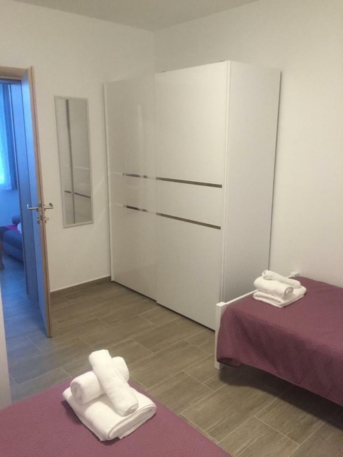 Apartman Niksi Trogir Exteriör bild